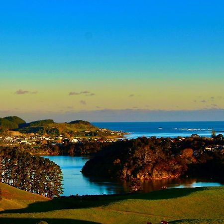 The Beach House On The Hill Raglan Exterior foto